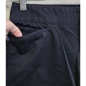 Dockers Black Mid Rise Curvy Shorts 6P Lightweight Soft Stretch Flat Front